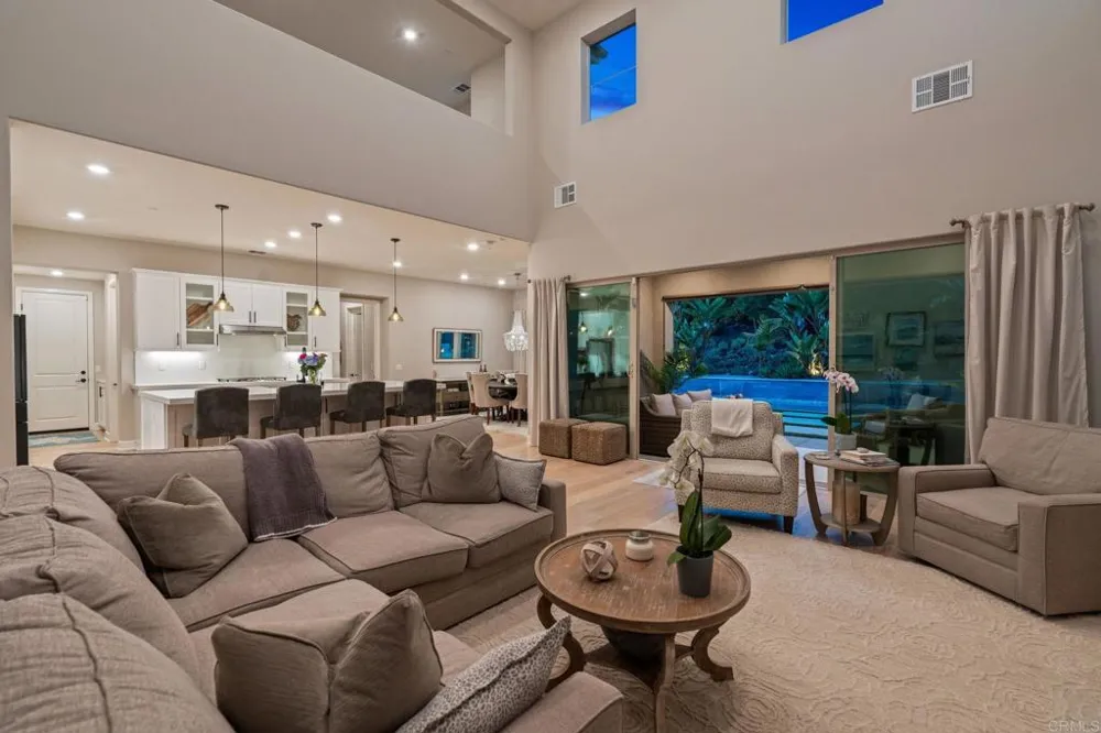 2911 Side Saddle Lane Escondido, CA 92029