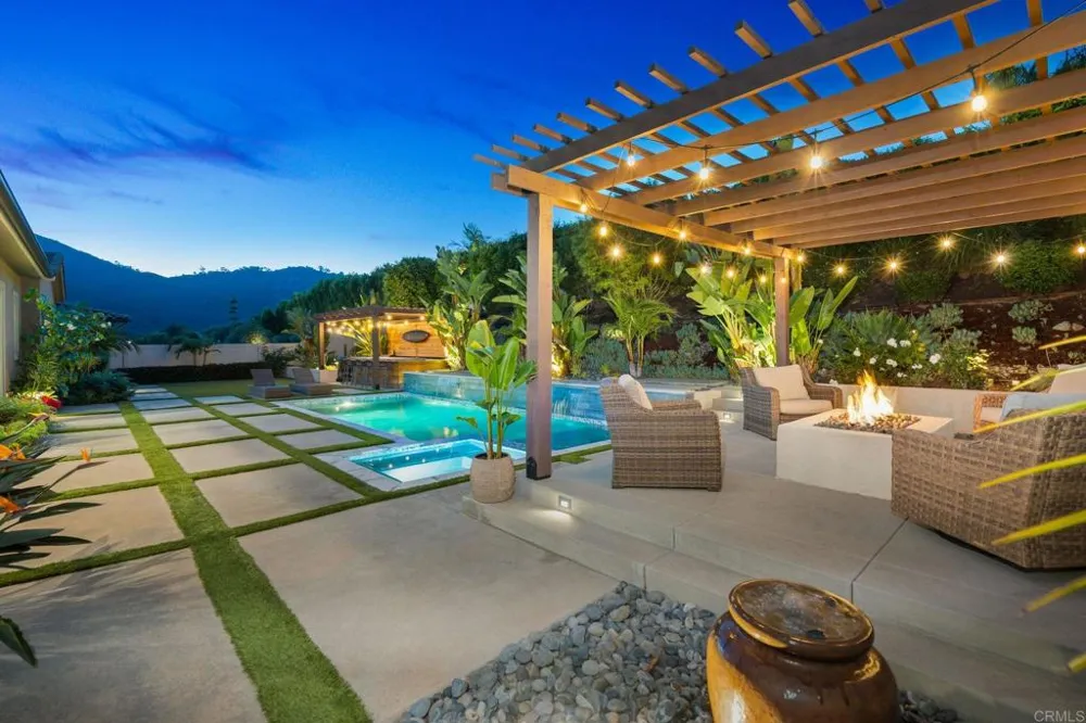 2911 Side Saddle Lane Escondido, CA 92029