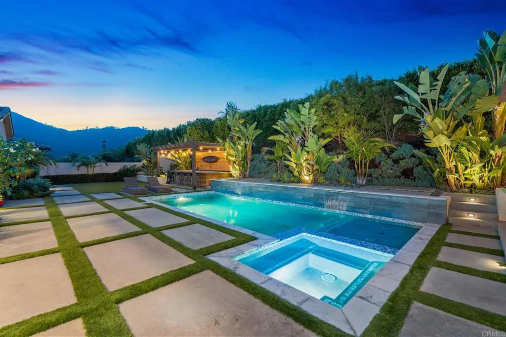 2911 Side Saddle Lane Escondido, CA 92029