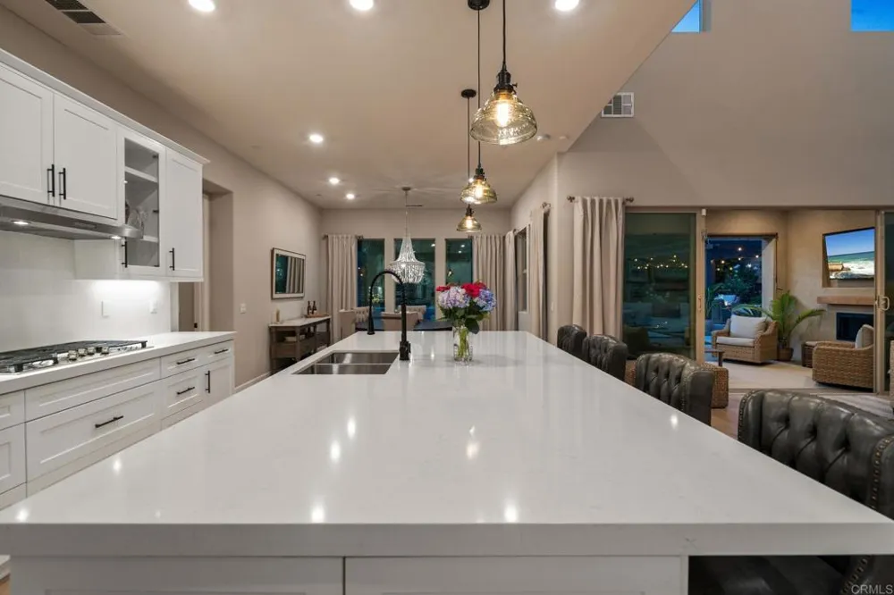 2911 Side Saddle Lane Escondido, CA 92029