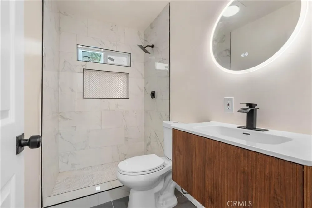 806 Sunkist Avenue La Puente, CA 91746