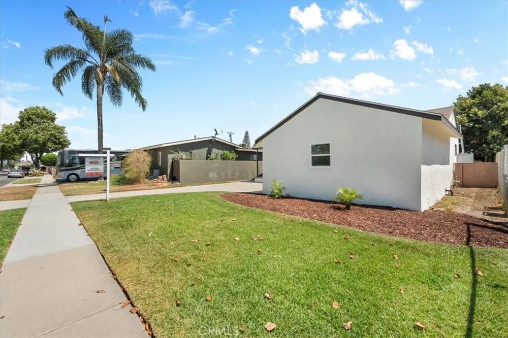 806 Sunkist Avenue La Puente, CA 91746
