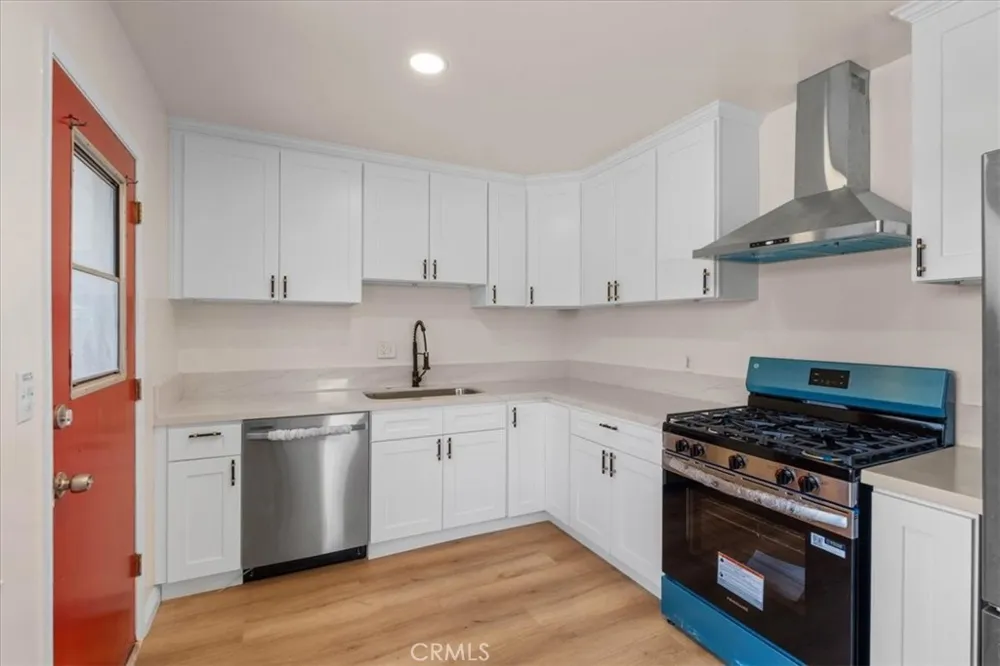 806 Sunkist Avenue La Puente, CA 91746