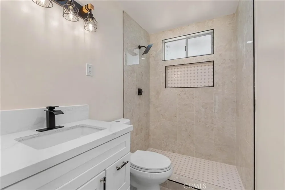 806 Sunkist Avenue La Puente, CA 91746