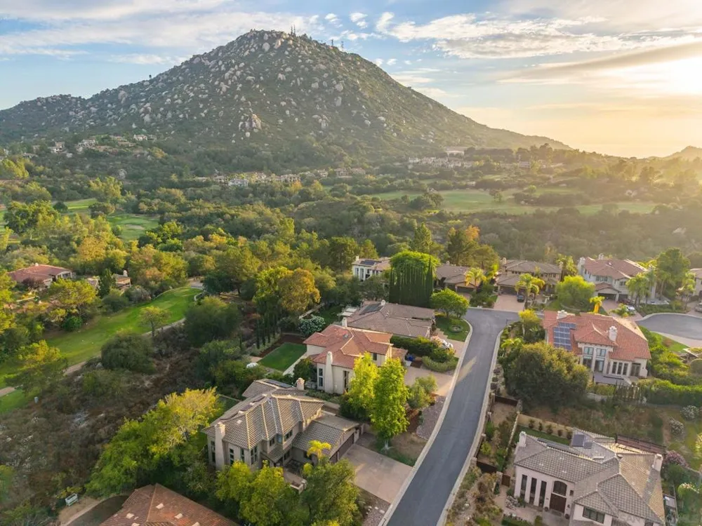 17221 Woodson Ct Ramona, CA 92065