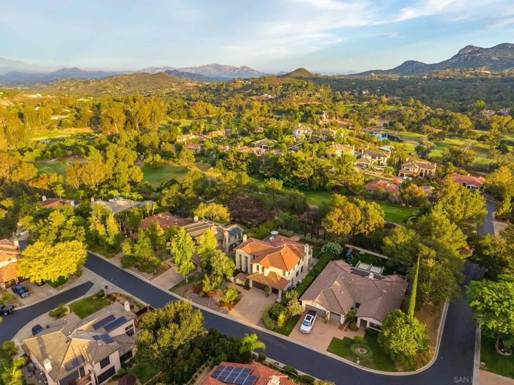 17221 Woodson Ct Ramona, CA 92065