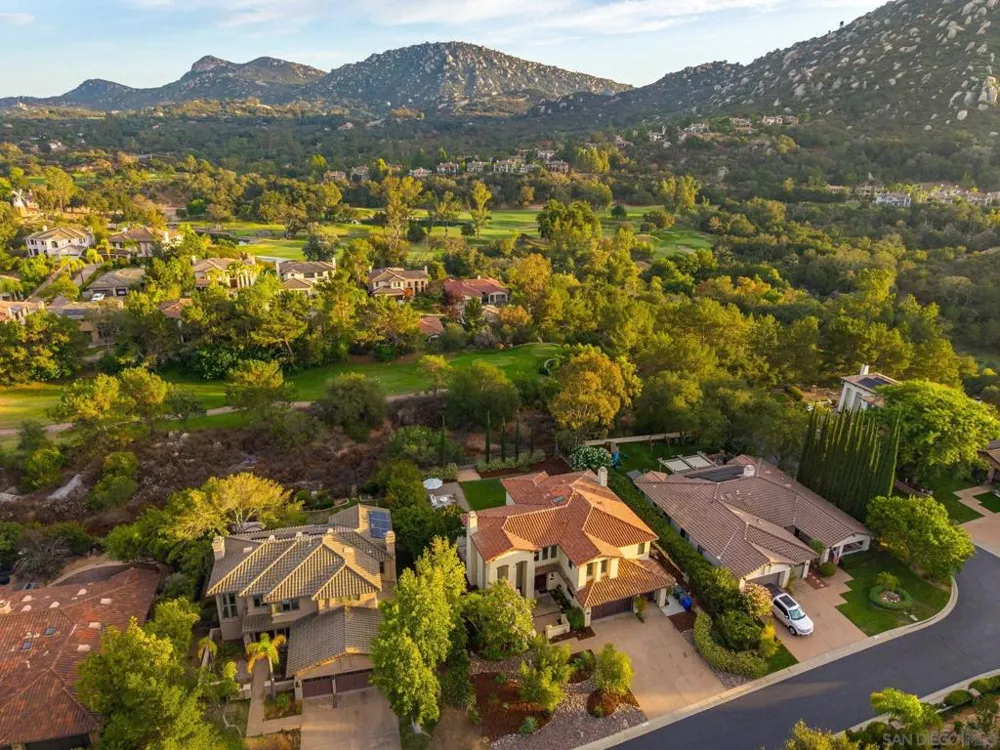 17221 Woodson Ct Ramona, CA 92065