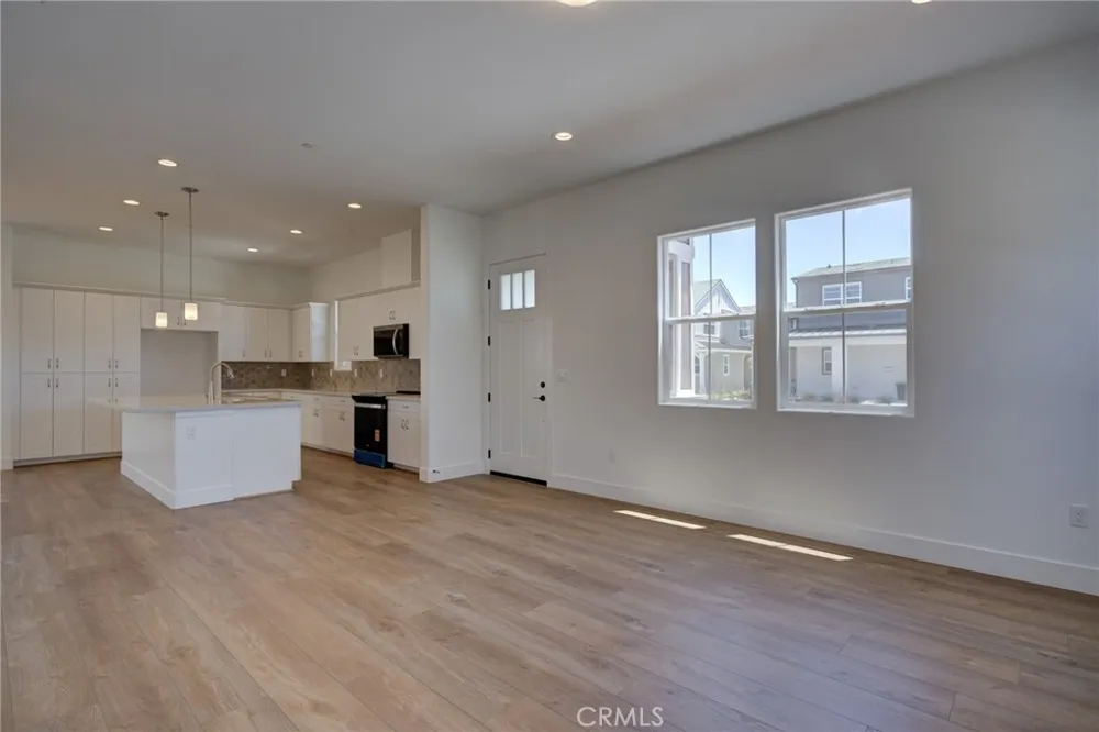 211 Kitty Hawk Court San Luis Obispo, CA 93401