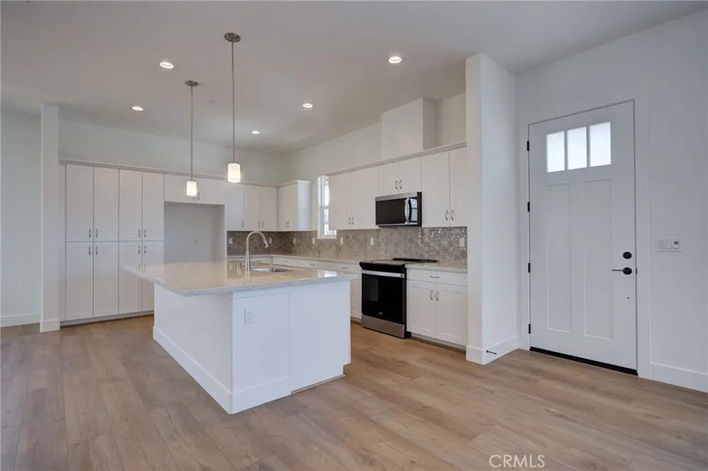 211 Kitty Hawk Court San Luis Obispo, CA 93401