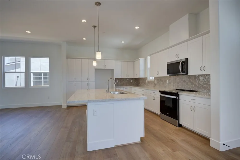 211 Kitty Hawk Court San Luis Obispo, CA 93401