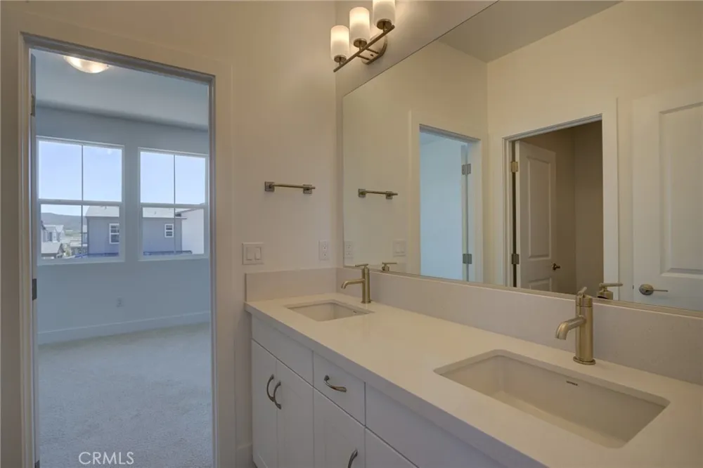 211 Kitty Hawk Court San Luis Obispo, CA 93401