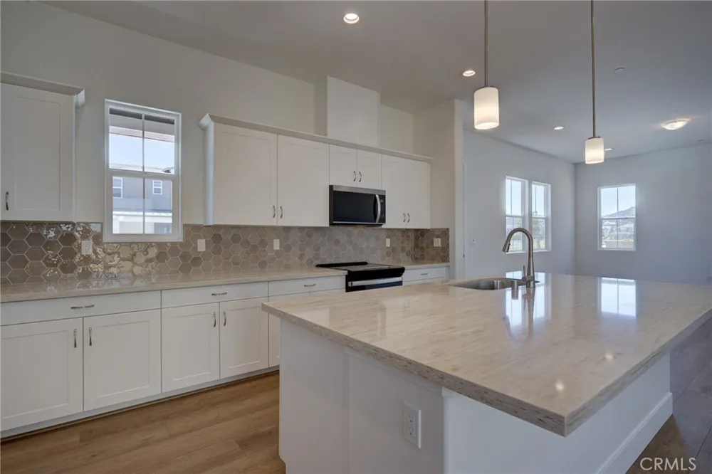 211 Kitty Hawk Court San Luis Obispo, CA 93401
