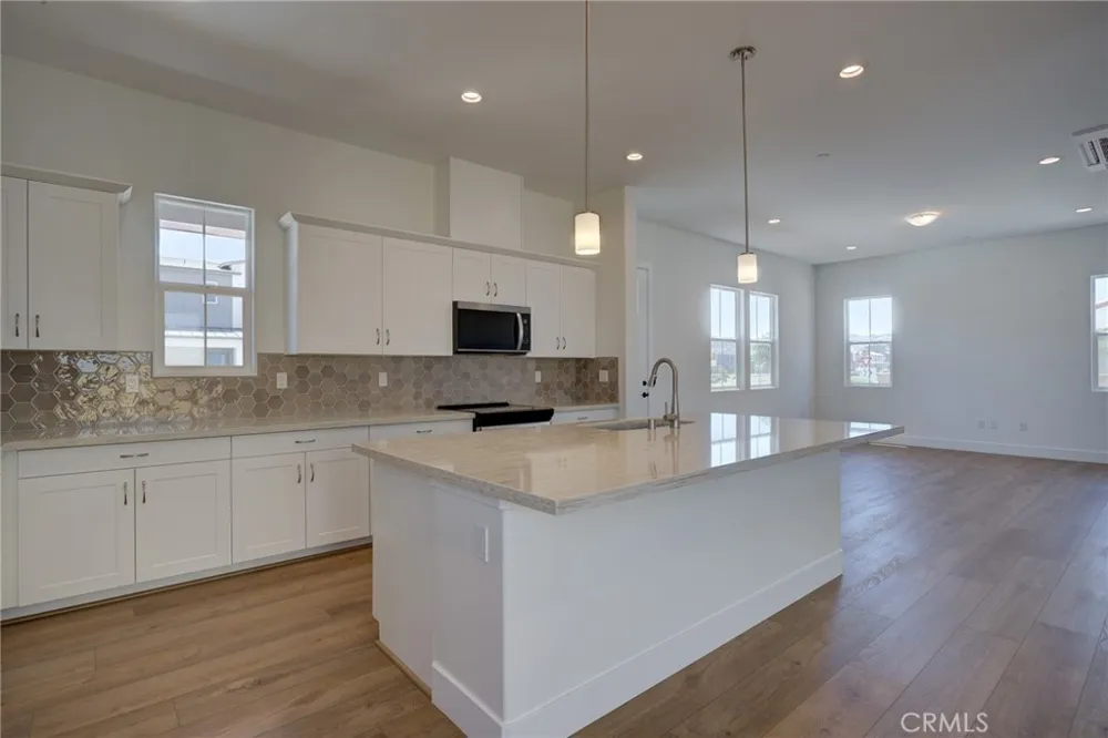 211 Kitty Hawk Court San Luis Obispo, CA 93401
