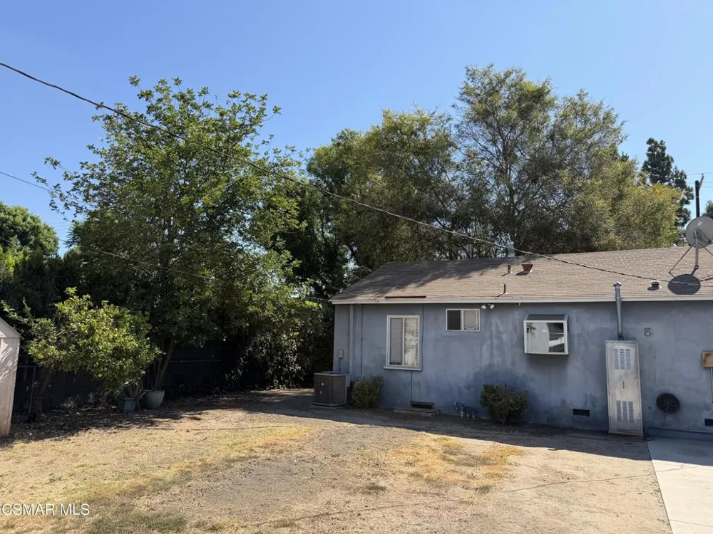 8847 Lindley Avenue Northridge, CA 91325