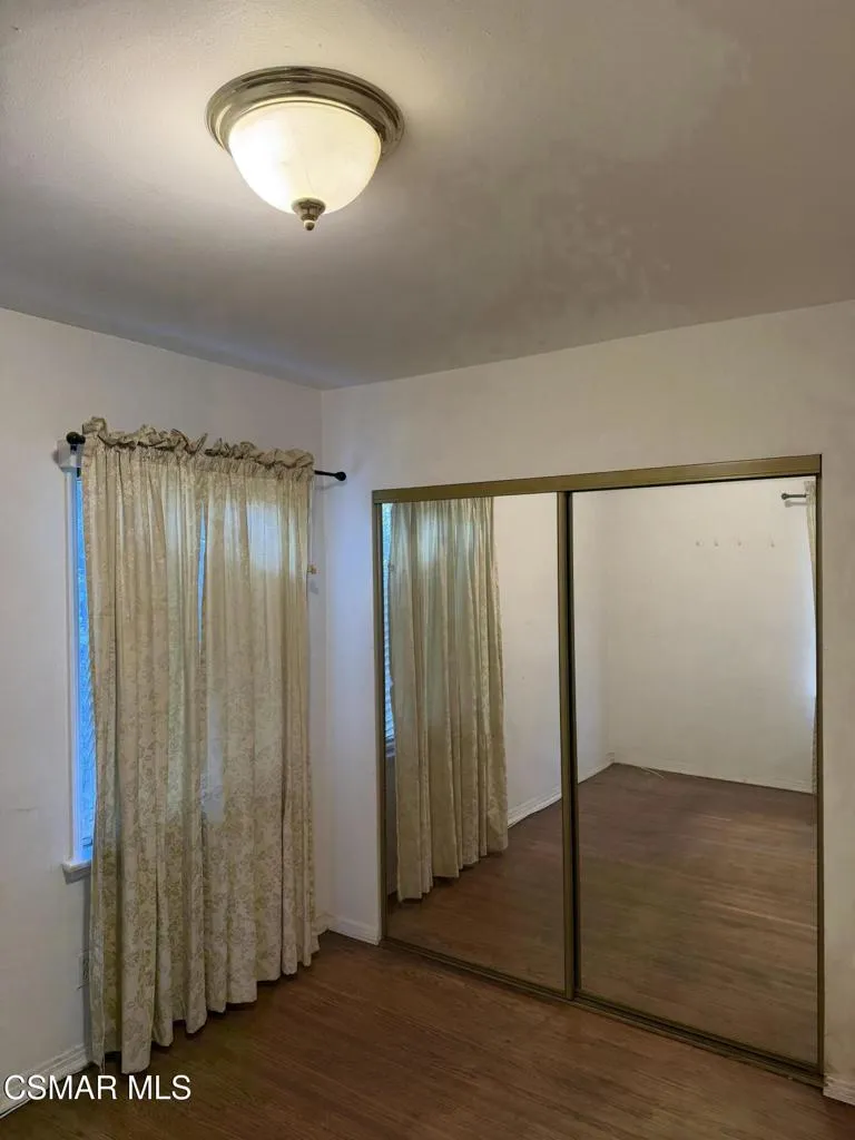 8847 Lindley Avenue Northridge, CA 91325