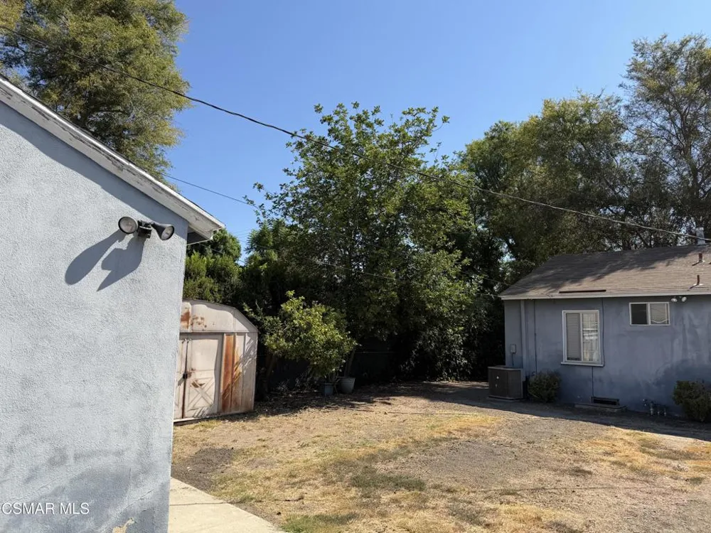 8847 Lindley Avenue Northridge, CA 91325