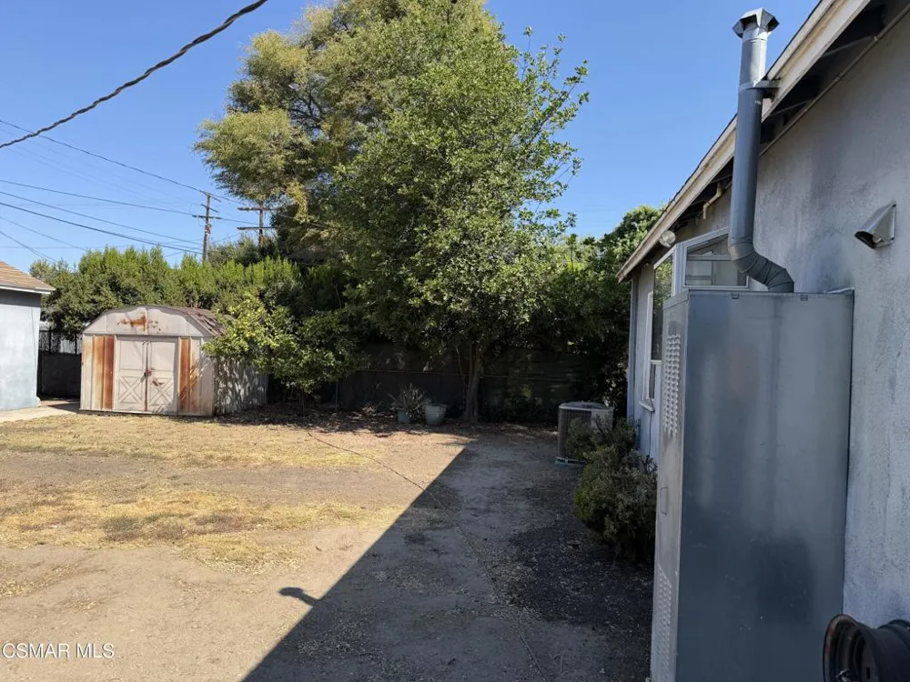 8847 Lindley Avenue Northridge, CA 91325