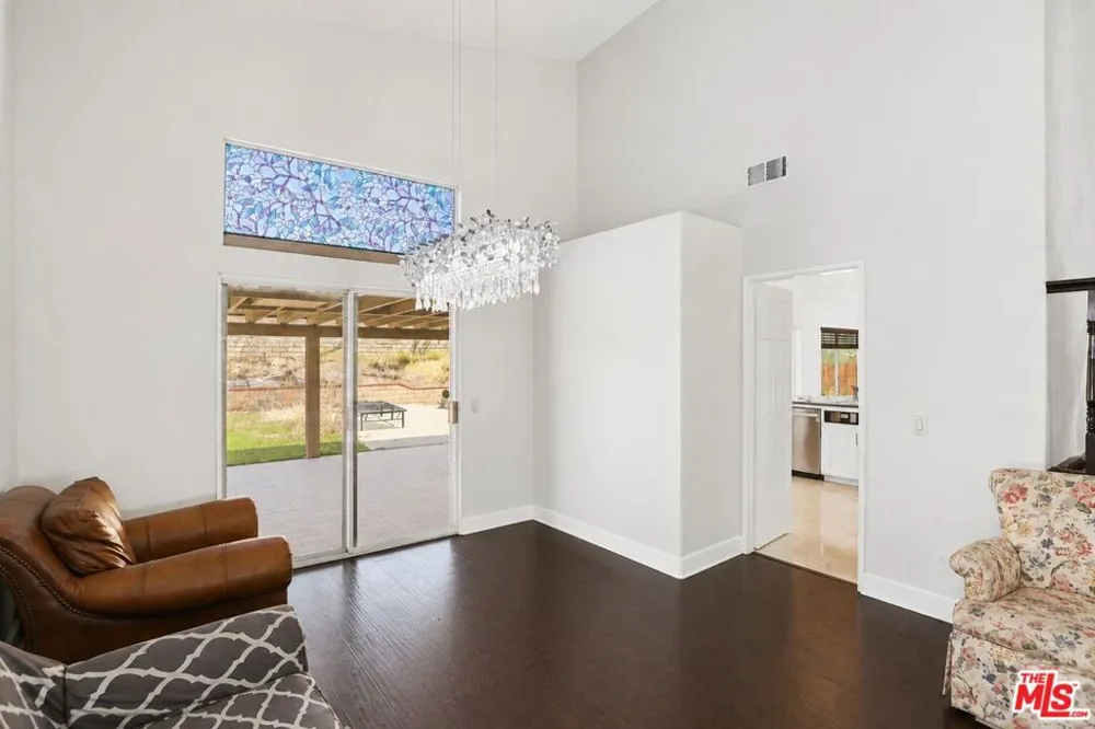 14930 Fernleaf Street Fontana, CA 92336