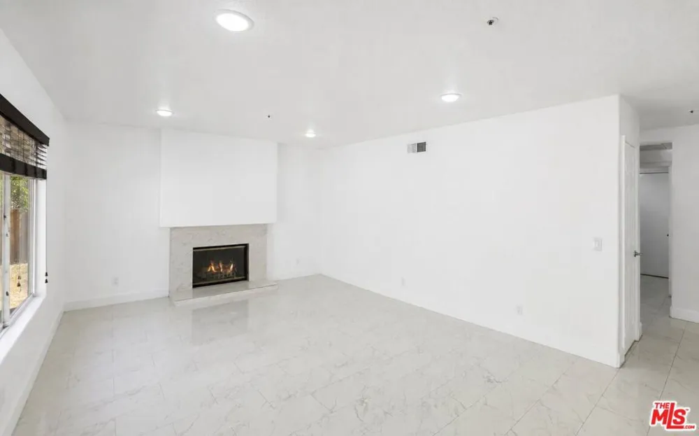 14930 Fernleaf Street Fontana, CA 92336