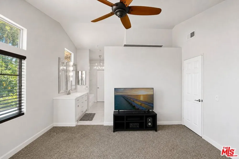 14930 Fernleaf Street Fontana, CA 92336