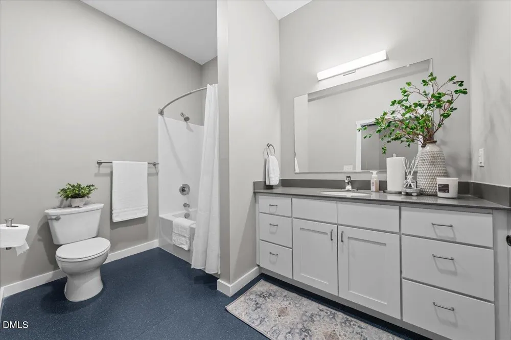 104 Birch Avenue #2a Siler City, NC 27344