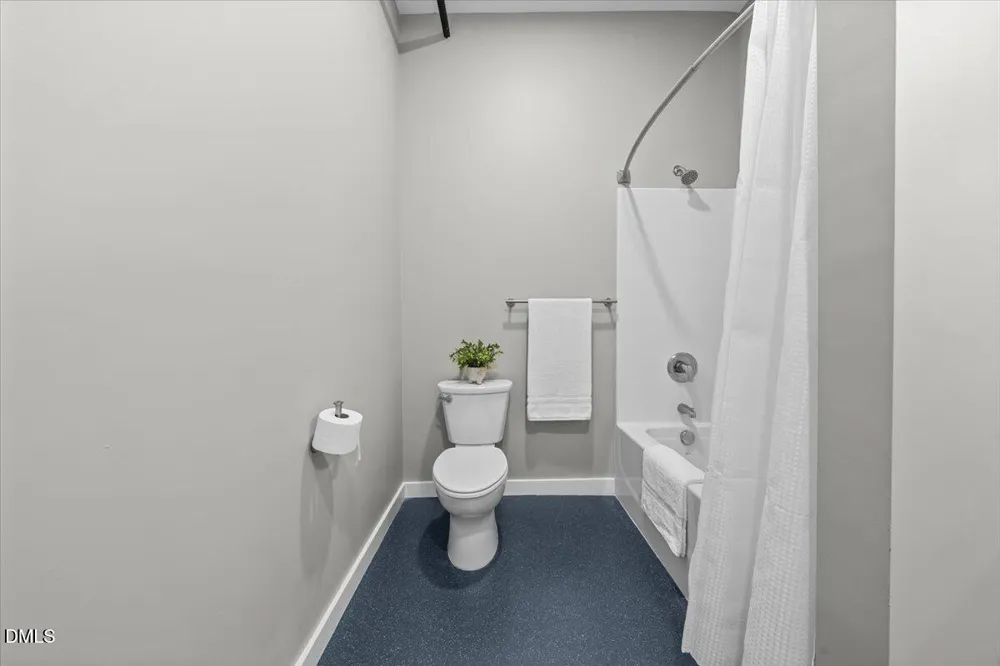 104 Birch Avenue #2a Siler City, NC 27344