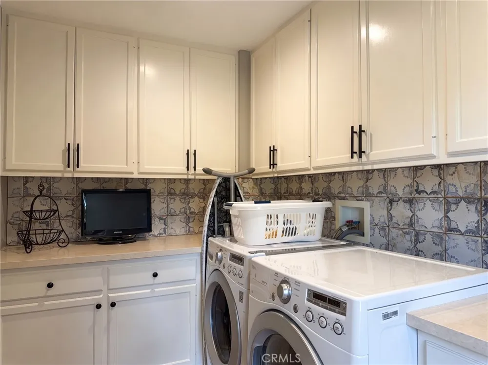434 S Cumberland Lake Arrowhead, CA 92352