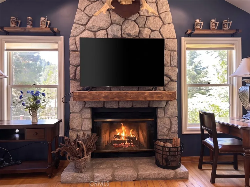 434 S Cumberland Lake Arrowhead, CA 92352