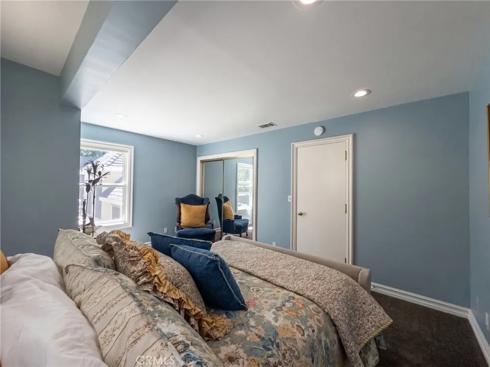 434 S Cumberland Lake Arrowhead, CA 92352