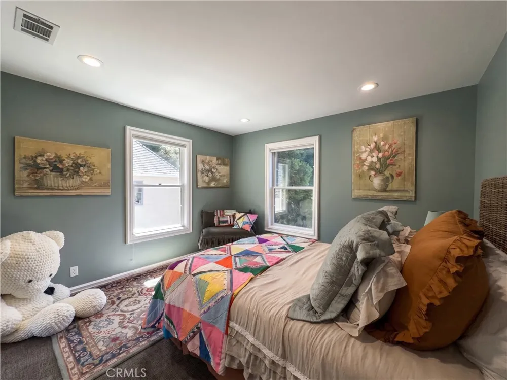 434 S Cumberland Lake Arrowhead, CA 92352