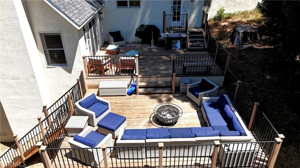 434 S Cumberland Lake Arrowhead, CA 92352