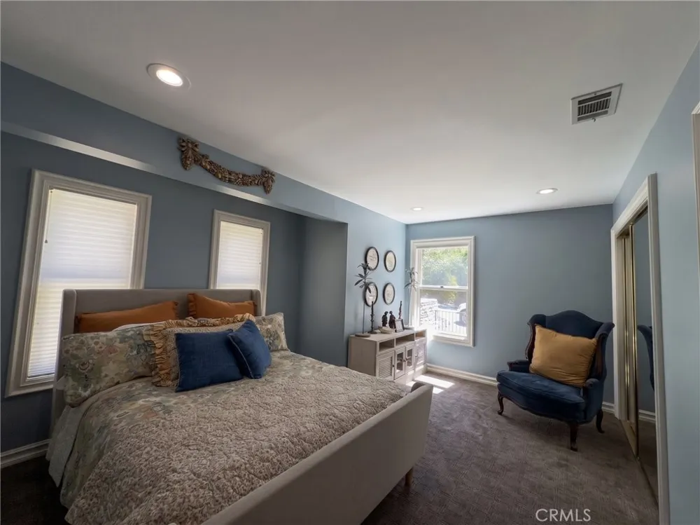 434 S Cumberland Lake Arrowhead, CA 92352