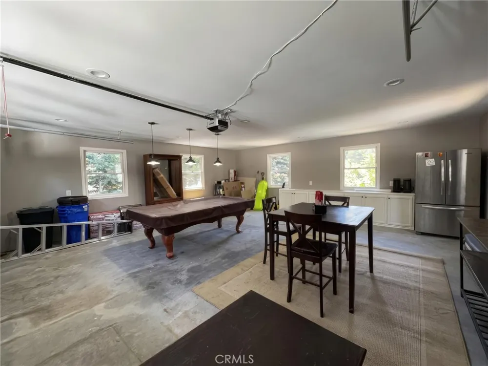 434 S Cumberland Lake Arrowhead, CA 92352