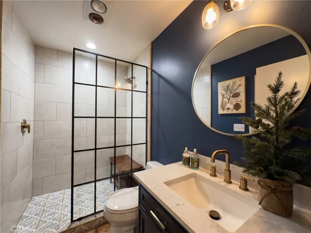434 S Cumberland Lake Arrowhead, CA 92352