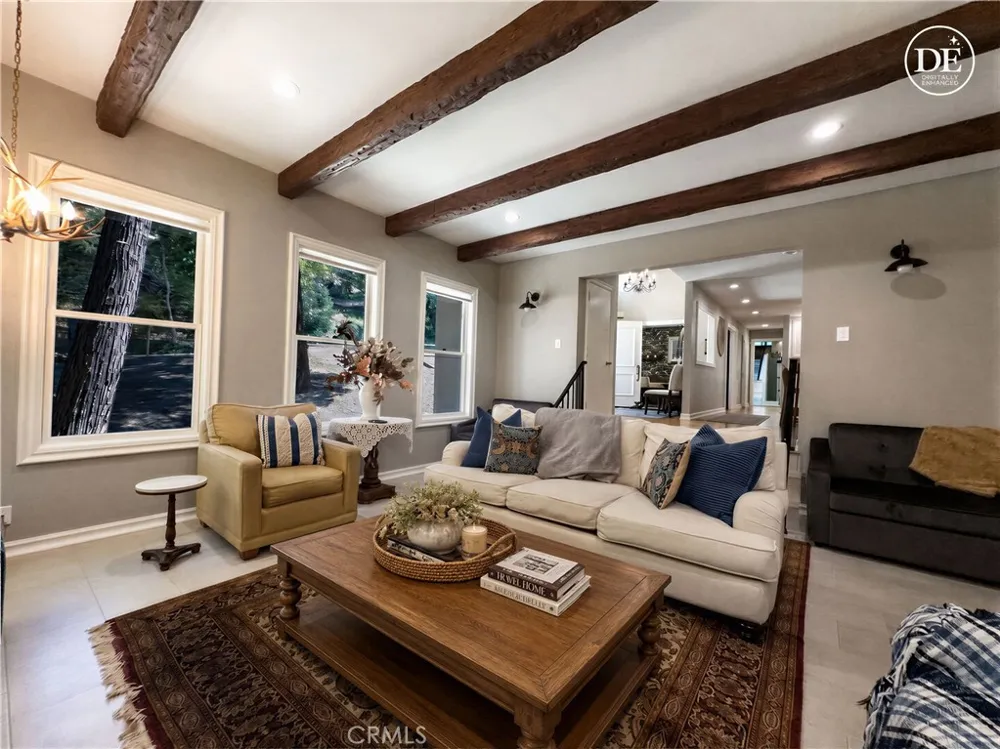 434 S Cumberland Lake Arrowhead, CA 92352