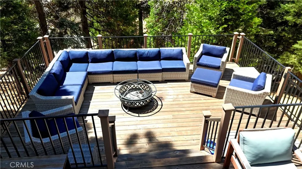 434 S Cumberland Lake Arrowhead, CA 92352