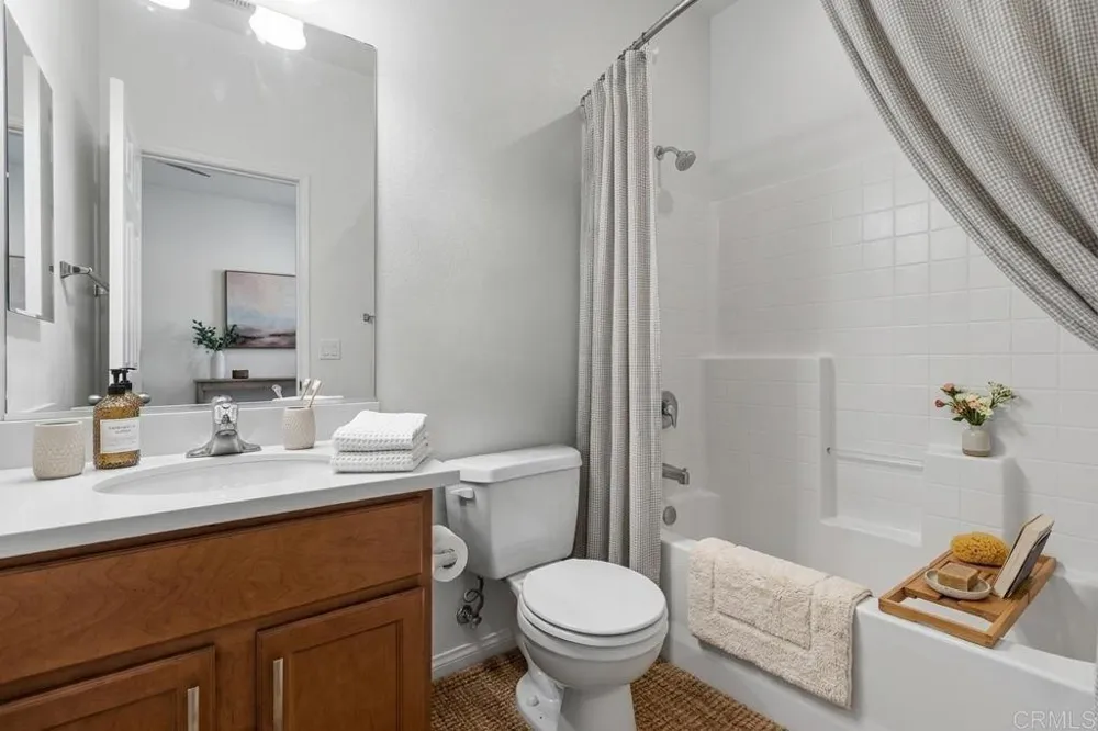 5084 Tranquil Way #101 Oceanside, CA 92057