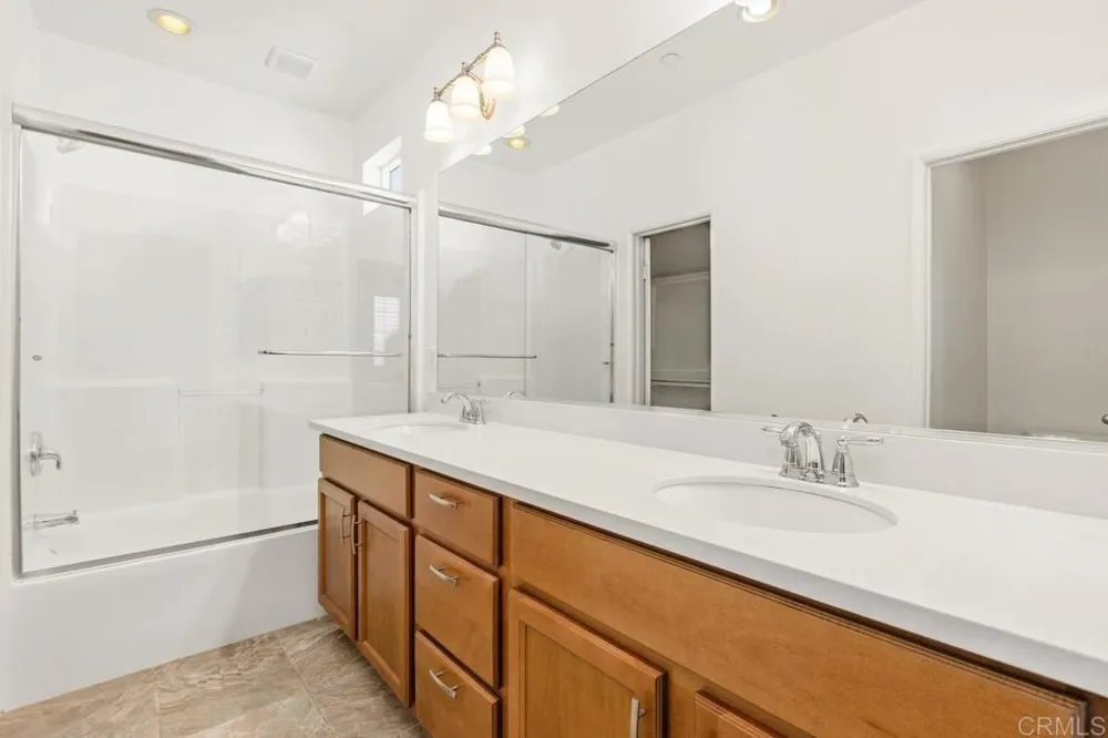 5084 Tranquil Way #101 Oceanside, CA 92057