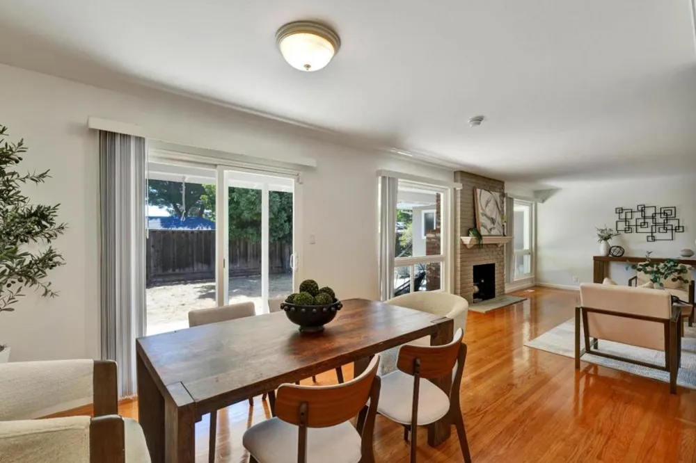 1394 Bobwhite Avenue Sunnyvale, CA 94087