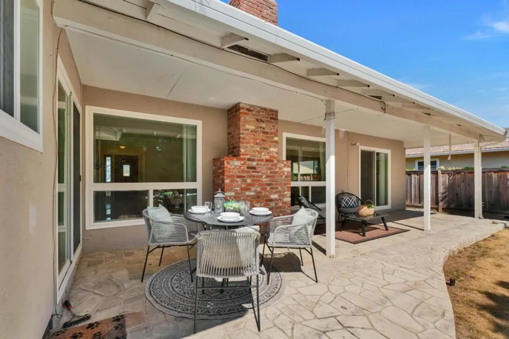 1394 Bobwhite Avenue Sunnyvale, CA 94087