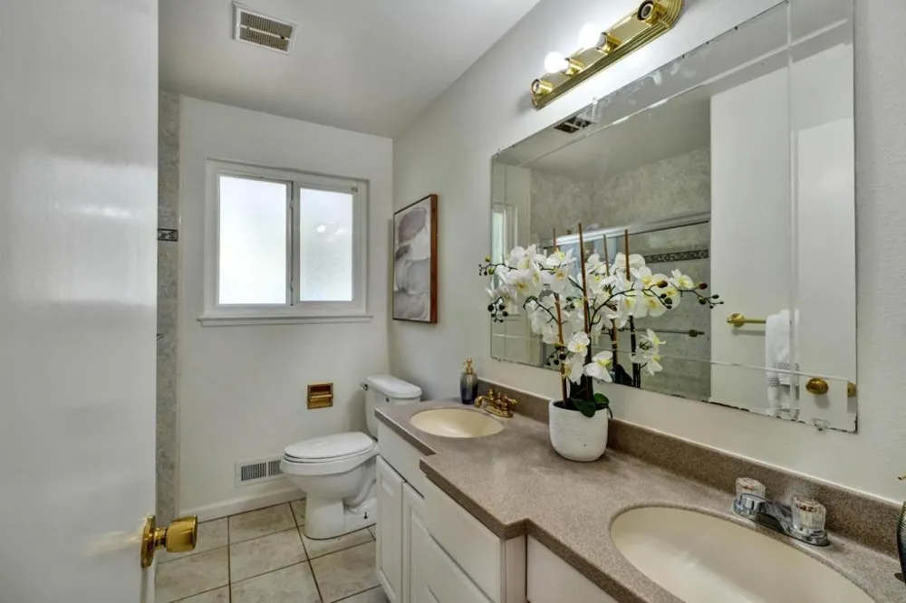 1394 Bobwhite Avenue Sunnyvale, CA 94087