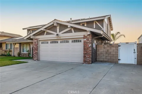 5025 Treanor