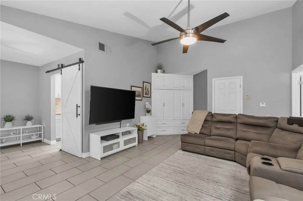 990 Windsong Hemet, CA 92545