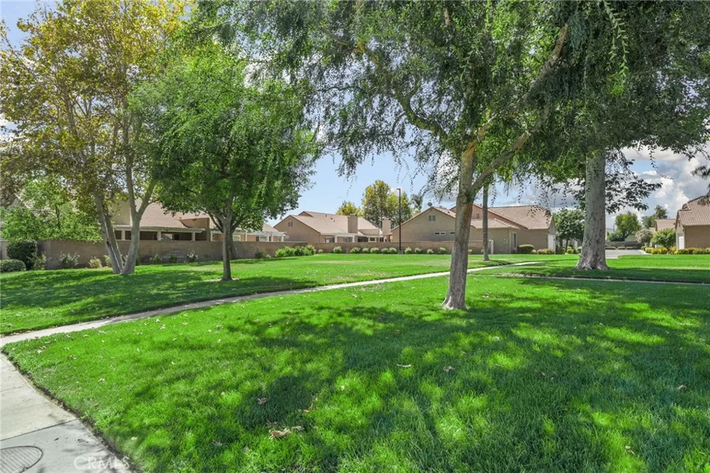 990 Windsong Hemet, CA 92545