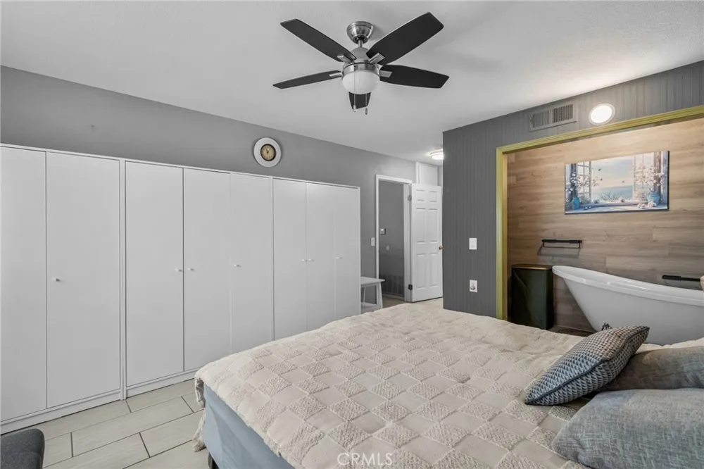990 Windsong Hemet, CA 92545