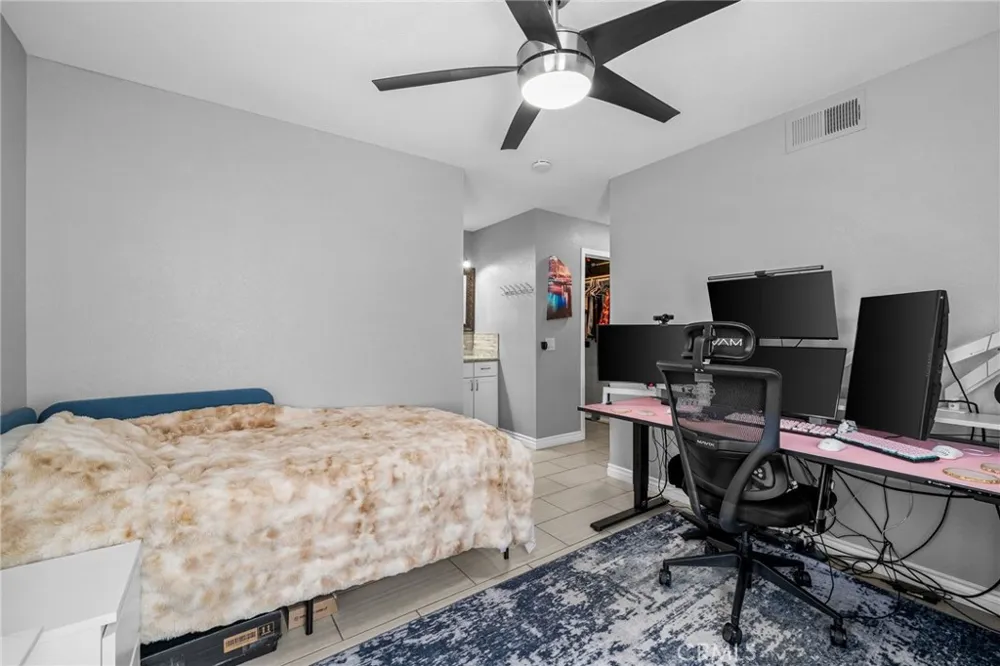 990 Windsong Hemet, CA 92545