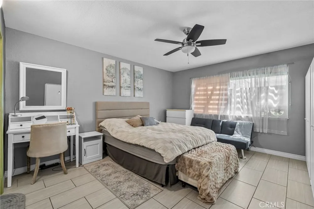 990 Windsong Hemet, CA 92545