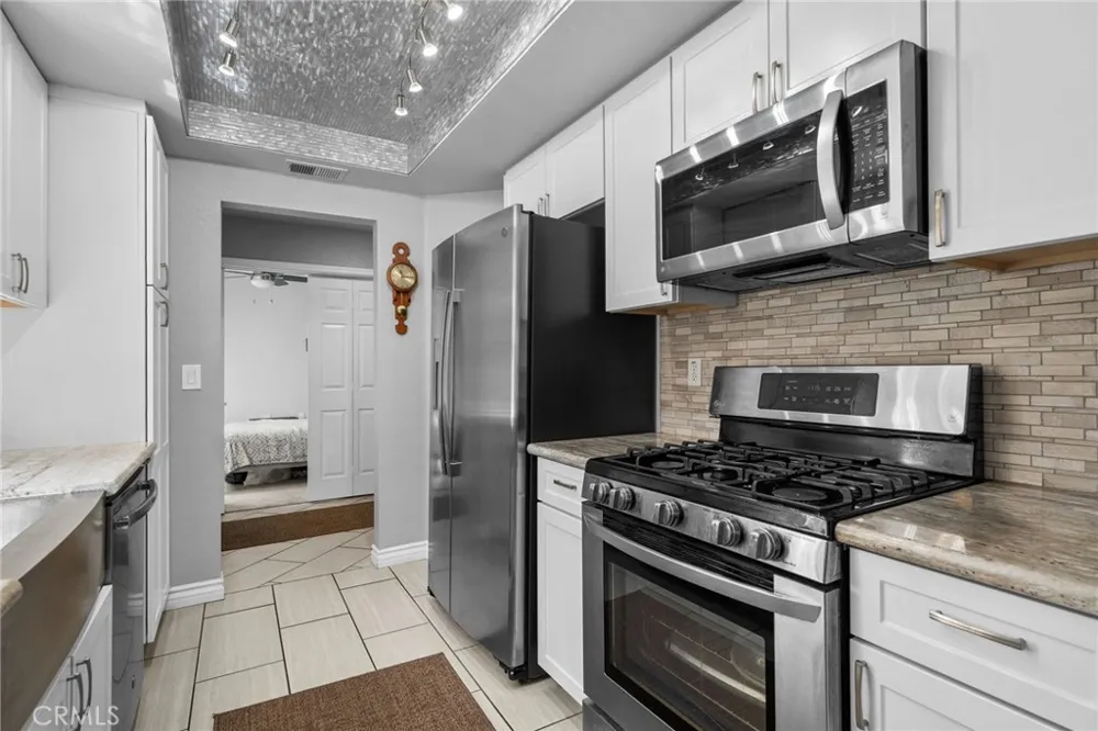 990 Windsong Hemet, CA 92545