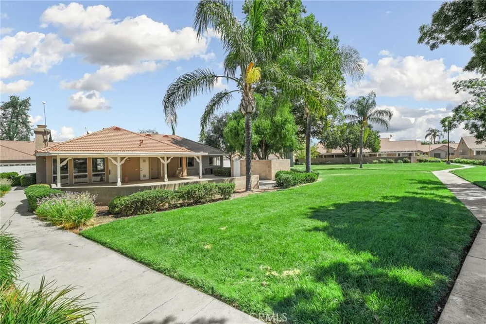 990 Windsong Hemet, CA 92545