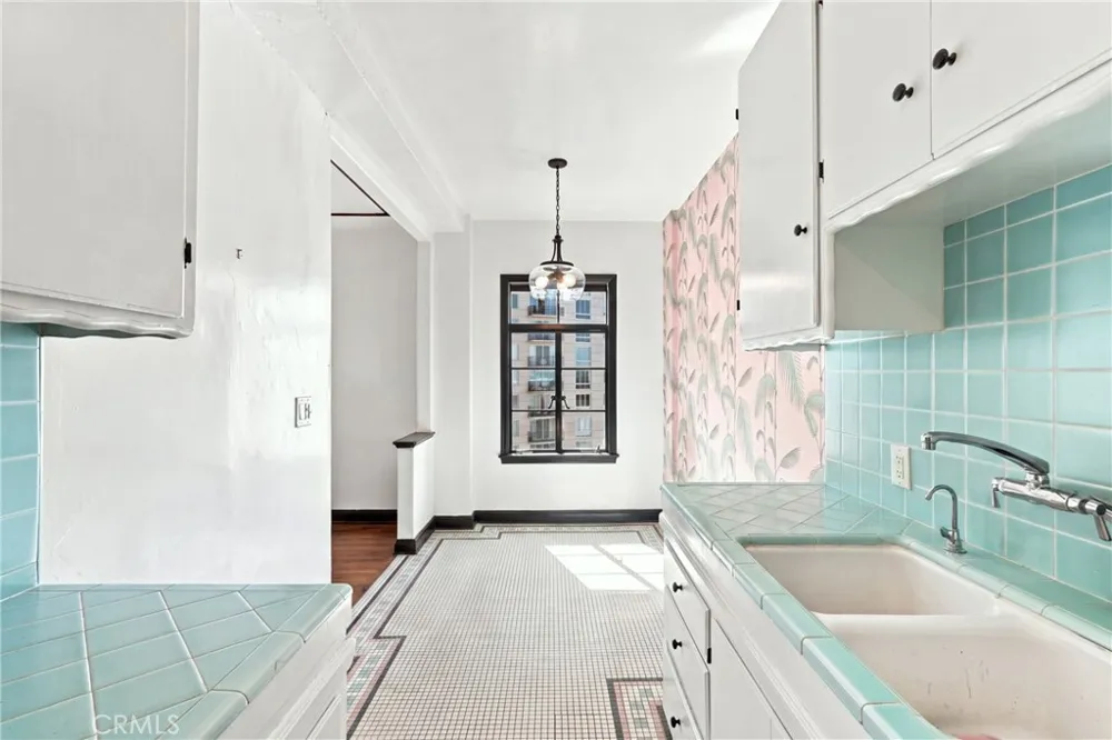 800 E Ocean #905 Long Beach, CA 90802